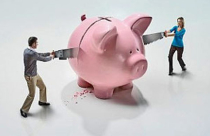 Nợ xấu: Ngân hàng và doanh nghiệp không thể gánh vác