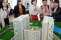 Đua ưu đãi kích cầu