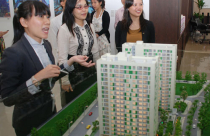 Loạn căn hộ penthouse