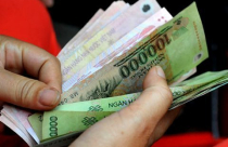 Thu ngân sách đạt 56,5% dự toán năm