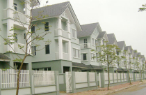 Đất ngoại ô hiu hắt vì thiếu hạ tầng