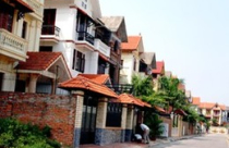 Bất động sản: Niềm tin không dễ lấy lại