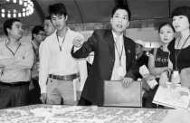 Thị trường căn hộ Hà Nội: Giá nhà... tiếp tục giằng co