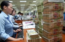 Nợ xấu và lợi nhuận: Khi đồng xu rơi…