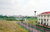 Chủ đầu tư tháo chạy khỏi “đất vàng”