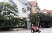 Nhà đất cuối năm càng giảm giá càng ế