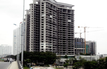 Địa ốc vừa “bung” vừa “lách”