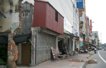 Hà Nội còn 252 nhà- đất “siêu mỏng, siêu méo”