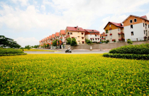 “Cơ hội và thách thức đan xen”