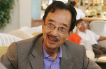 'Nên để thị trường bất động sản rơi tự do'