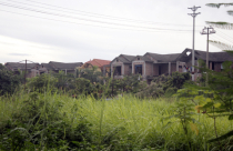 Doanh nghiệp bất động sản mong ngân hàng siết nợ