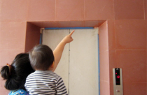 Khu tái định cư Nam Trung Yên: Cư dân khốn khổ vì xuống cấp