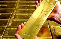 Giá vàng giảm nhẹ, nhà đầu tư chờ thông tin từ FED và ECB