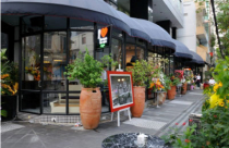 Nại lý do “không đâu” để lấy lại mặt bằng cho thuê