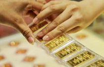 Chênh lệch giá vàng: Thu hẹp giá không làm bình ổn thị trường