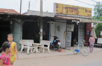 Gỡ “treo” vẫn chưa hết khổ