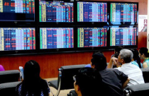 Đắm đuối cổ phiếu địa ốc giá bèo