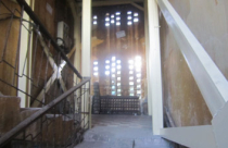 Chung cư C8 Giảng Võ sụt lún nghiêm trọng: “Sống trong sợ hãi”