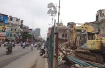 Hà Nội sẽ không tạm dừng cấp phép xây dựng