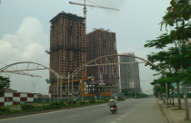 Khách hàng đòi tiếp quản siêu dự án Usilk City