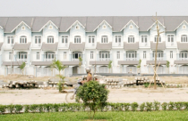 Nghĩa địa BĐS Đại lộ Thăng Long: Biệt thự ma trên vùng đất chết Lê Trọng Tấn