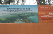 Dự án 'lạ' ở khu du lịch: Xây tường che... biển