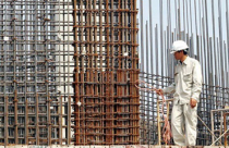 Đuổi người, bán tài sản để mong có tý lãi