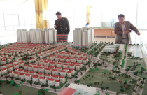 Giá bất động sản vẫn đang “rò đáy”