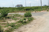 Những khu dân cư… vắng bóng người