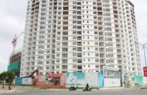 Bất động sản TP.HCM mắc kẹt chính sách