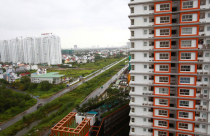 Bất động sản, đừng kỳ vọng vào cầu ngoại