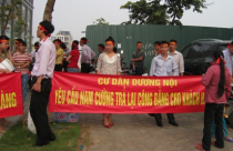Nam Cường bị “tố” bán căn hộ theo giá đô la Mỹ