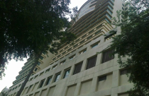 Nguồn cầu giảm đẩy giá thuê khách sạn xuống thấp