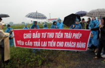 Cám cảnh khách hàng của CID18 đội mưa đi đòi đất