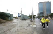 Hà Nội bó tay với đất 'vàng' bỏ hoang?