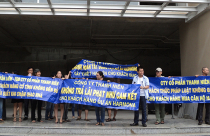 Bất động sản cuối năm: Gió dập, sóng dồn