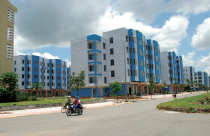 Bất động sản... bất động: Nhà tái định cư 'đóng băng'