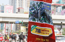 Nhà đất quên thời xa xỉ, hạ mình đi bán rong