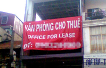 Bất động sản "đóng băng", “cò” vẫn có “đất sống”