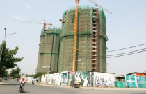 Bỏ quy định sở hữu chung cư 70 năm: Ai có lợi?