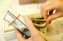 “Sâu trong nồi canh” ngân hàng