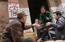 Hà Nội: Người nghèo bỗng dưng “được ở” biệt thự triệu đô