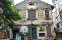 Khổ như người dân Hà Nội sống trong biệt thự