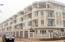 Nhà đất ấm lên, doanh nghiệp vẫn nợ đầm đìa