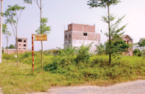 Những “vùng trũng” khó thoát