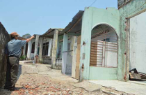 Sống khổ sở với công viên trên giấy