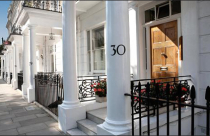 Người giàu Nga đổ xô đi mua nhà ở Anh