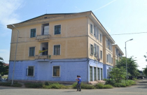 Huế: Chung cư mới sử dụng đã xuống cấp