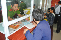 Triển khai luật cư trú sửa đổi tại TPHCM: Ách tắc vì chờ thông tư