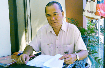 Sơ hở vài giây, “bay” luôn căn hộ?